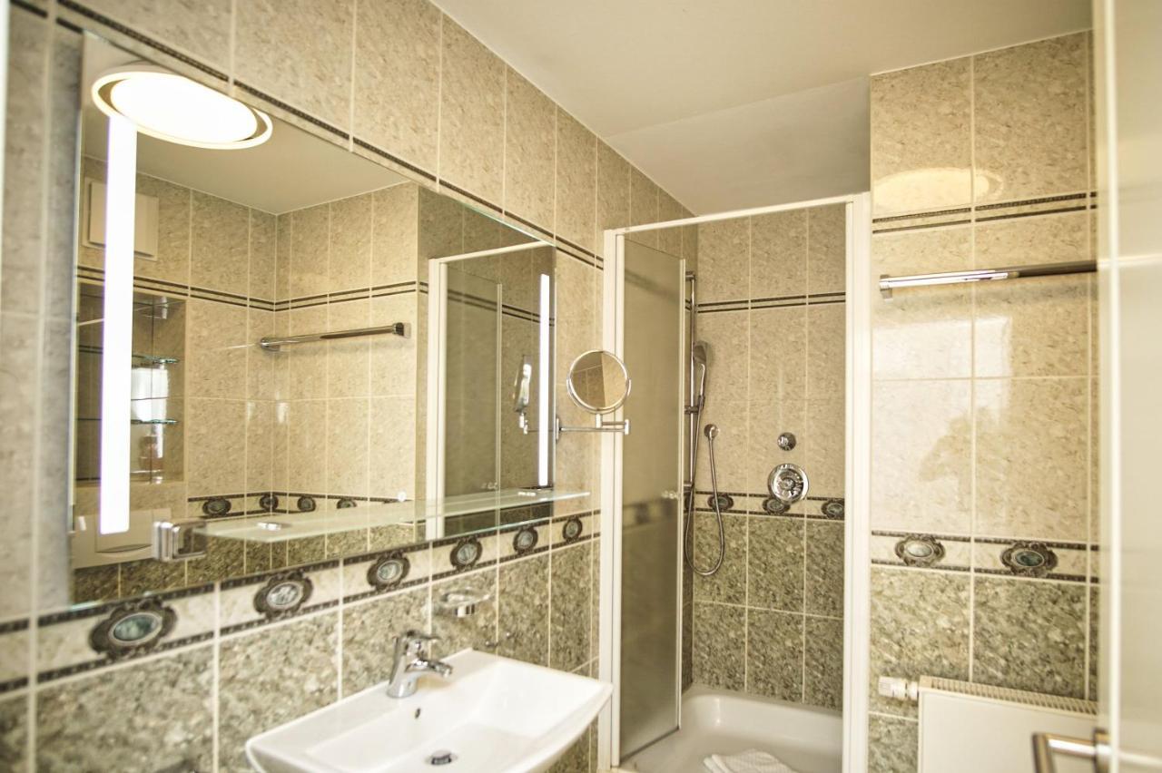 Mit Meerblick Und Balkon, Gratis Nutzung Vom Ahoi Erlebnisbad Und Sauna In Sellin - Meeresblick Fewo 25 Goehren  Exterior photo